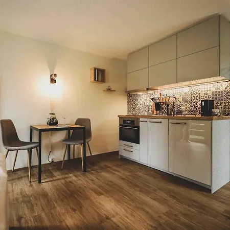 Schones Studio Neu Umgebaut *