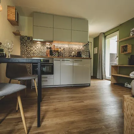 Schones Studio Neu Umgebaut Apartamento